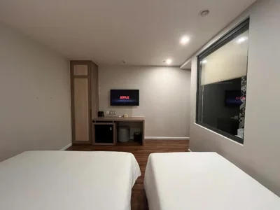 Triple Room — Level Hotel Sai Gon - by BAY LUXURY